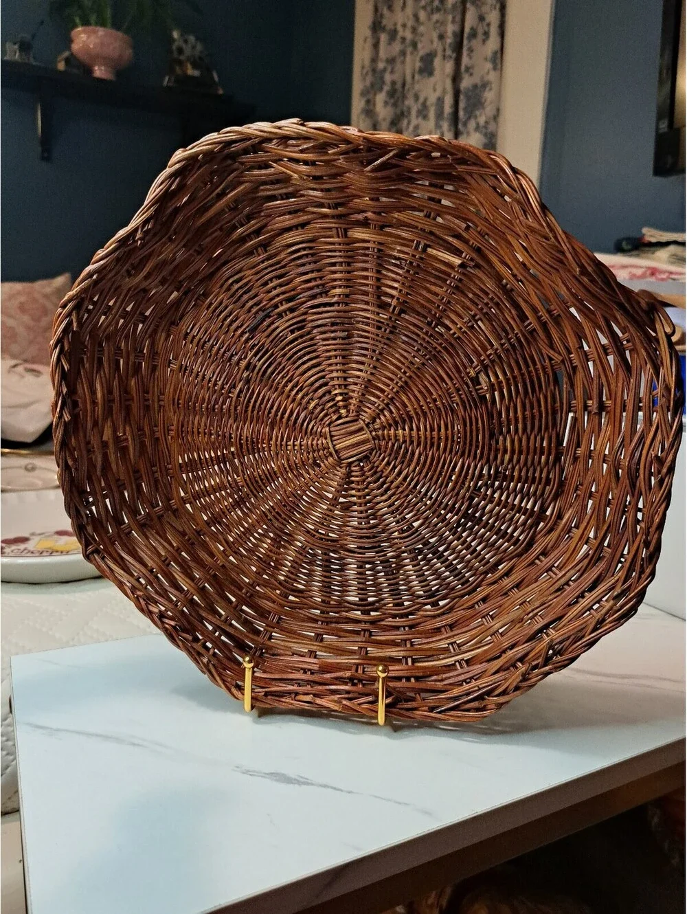 Vintage 1986 Rustic Farmhouse Handwoven Wicker Basket 12